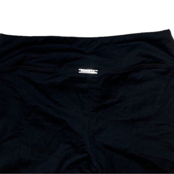 Revolve Koral Magnify Legging in Bloom Camouflage Size Small Mesh Pockets - Picture 7 of 9